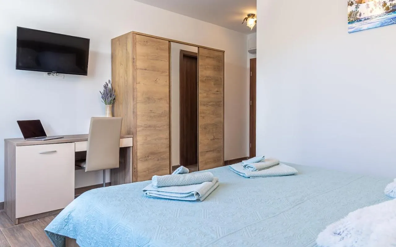 Pensión Villa Umag Seafront